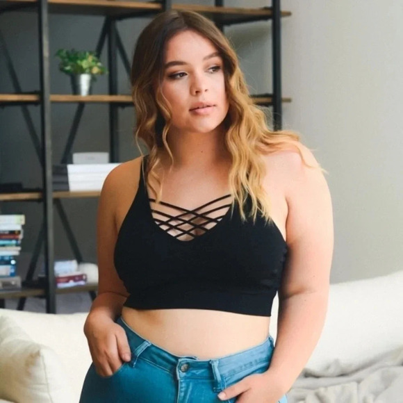 Other - SALE Interwoven Strappy Bralette Plus Size